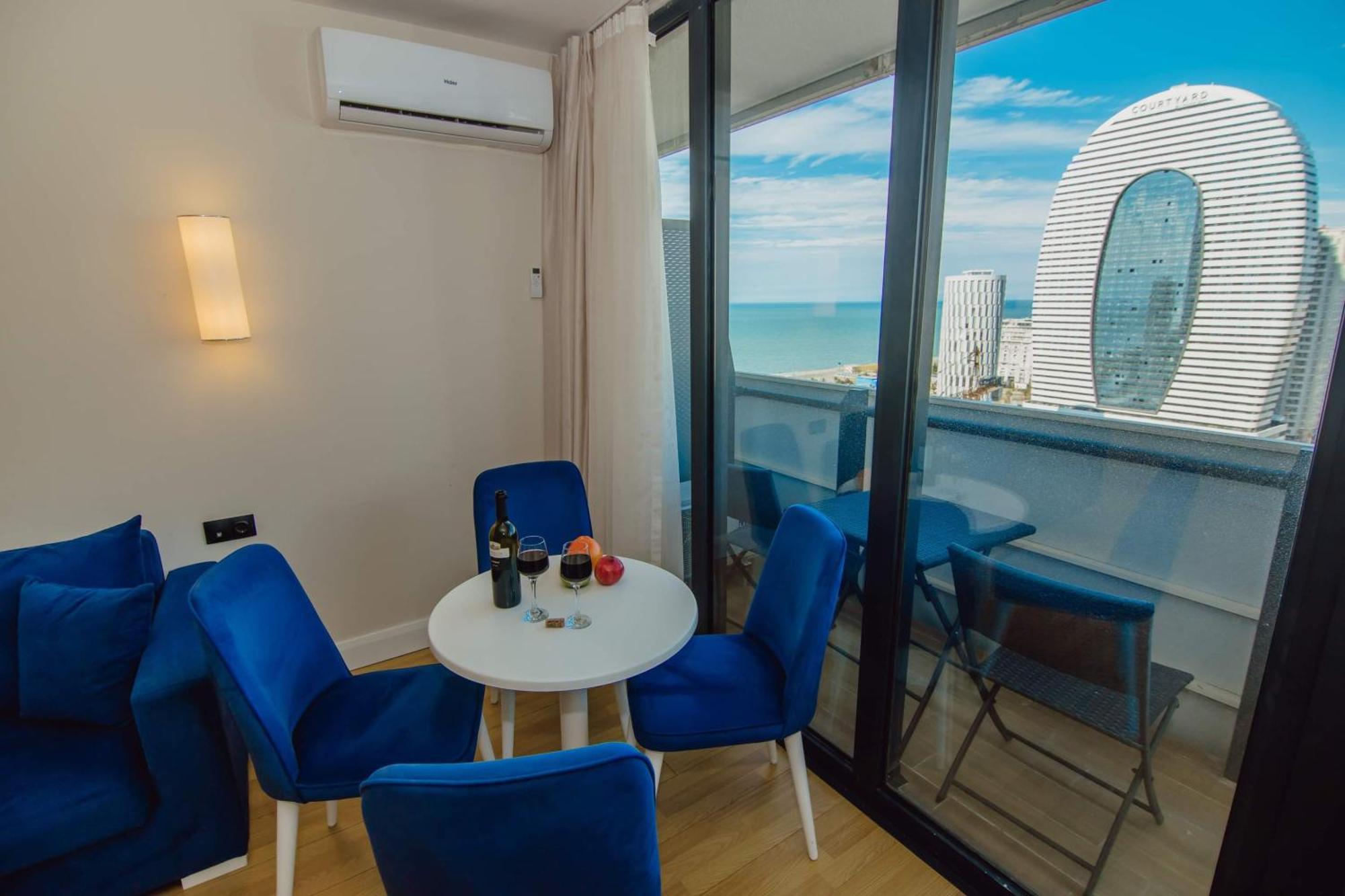 Orbi City Black Sea View Aparthotel Batumi Exterior foto