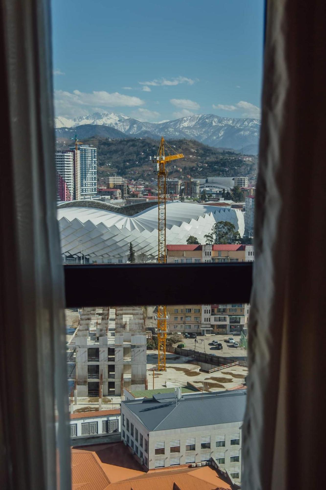 Orbi City Black Sea View Aparthotel Batumi Exterior foto