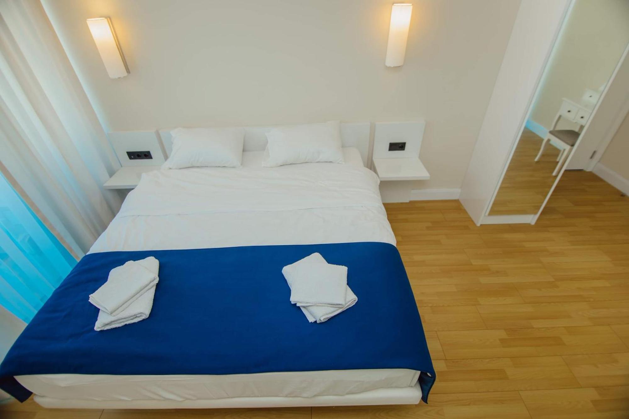 Orbi City Black Sea View Aparthotel Batumi Exterior foto