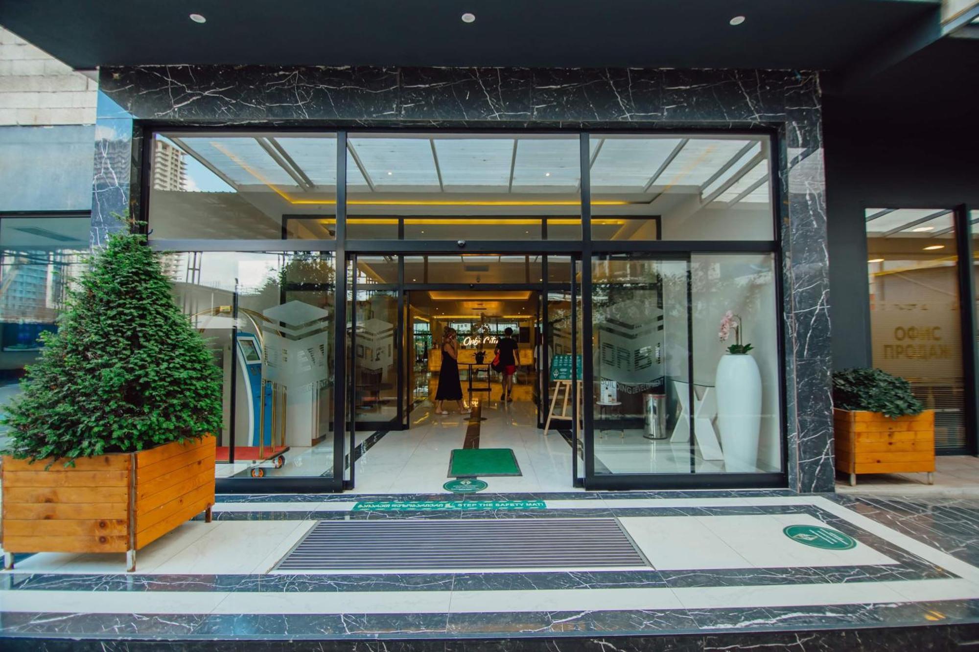 Orbi City Black Sea View Aparthotel Batumi Exterior foto
